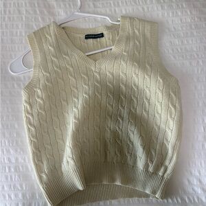 Alfred Dunner V-Neck Cable Knit Sweater Vest - Cream